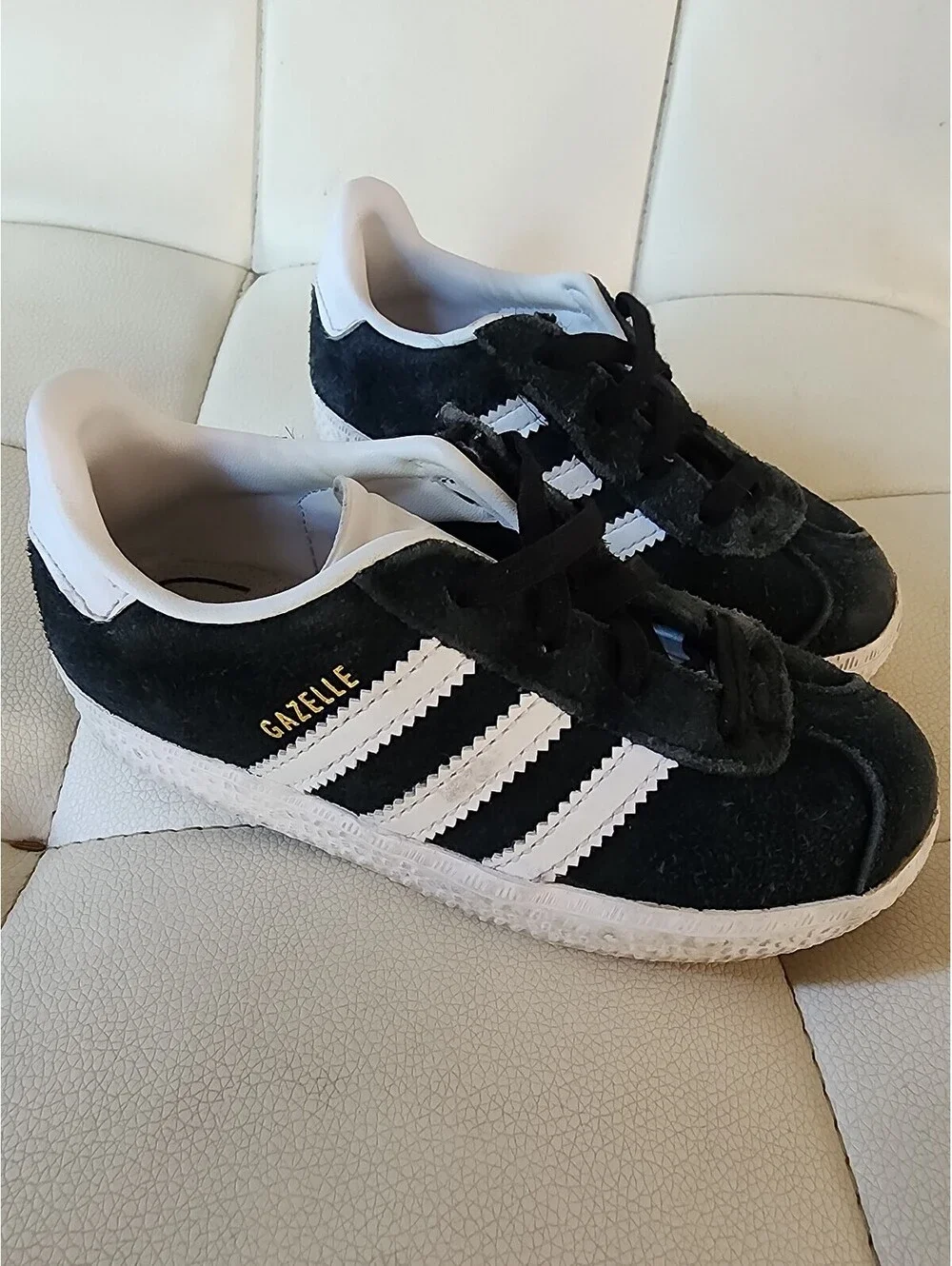 Sz 8.5 - Kids adidas Gazelle Black Suede Comfortable Sneakers
